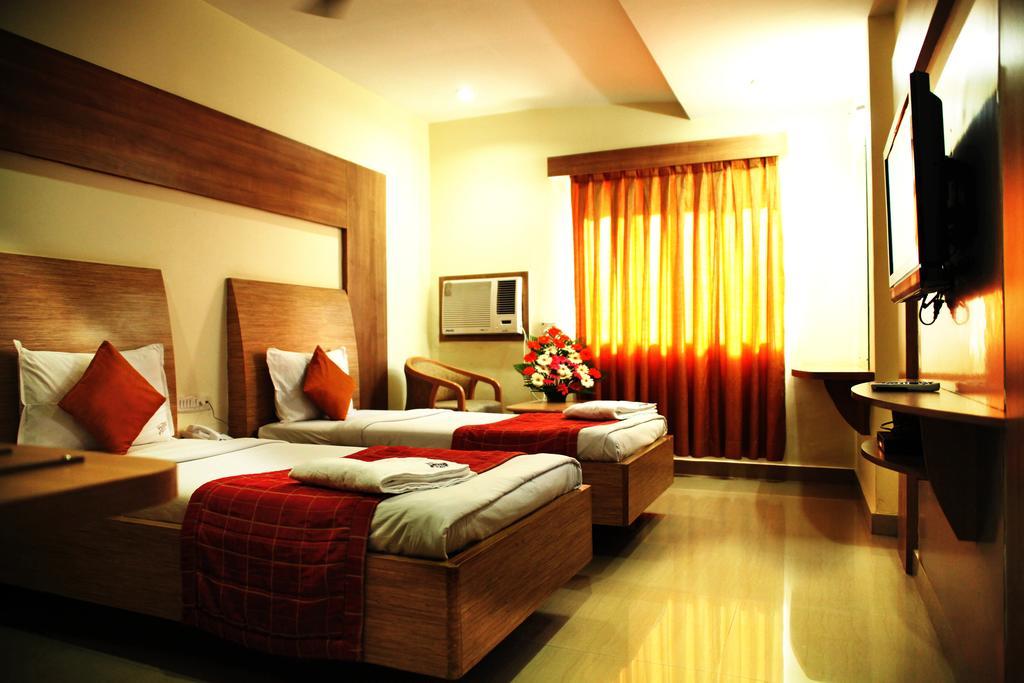 Hotel Sooriya Residency Ченнаї Екстер'єр фото