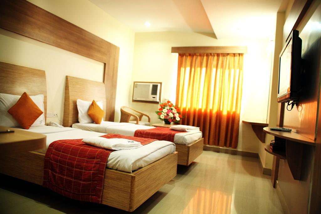 Hotel Sooriya Residency Ченнаї Номер фото
