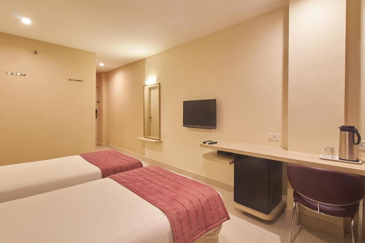 Hotel Sooriya Residency Ченнаї Екстер'єр фото